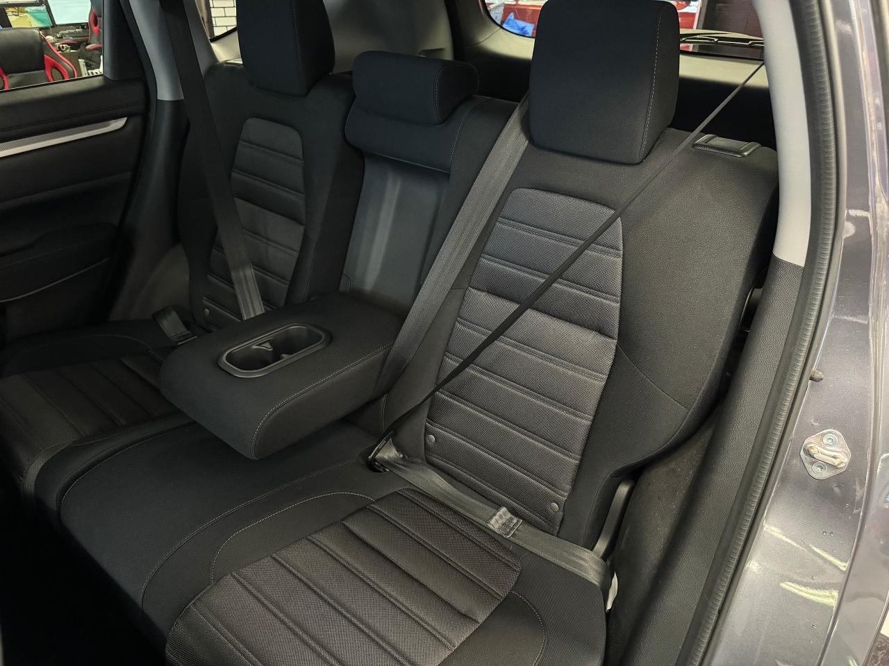 2019 Honda CR-V LX+Camera+ApplePlay+Remote Start+CLEAN CARFAX Photo23