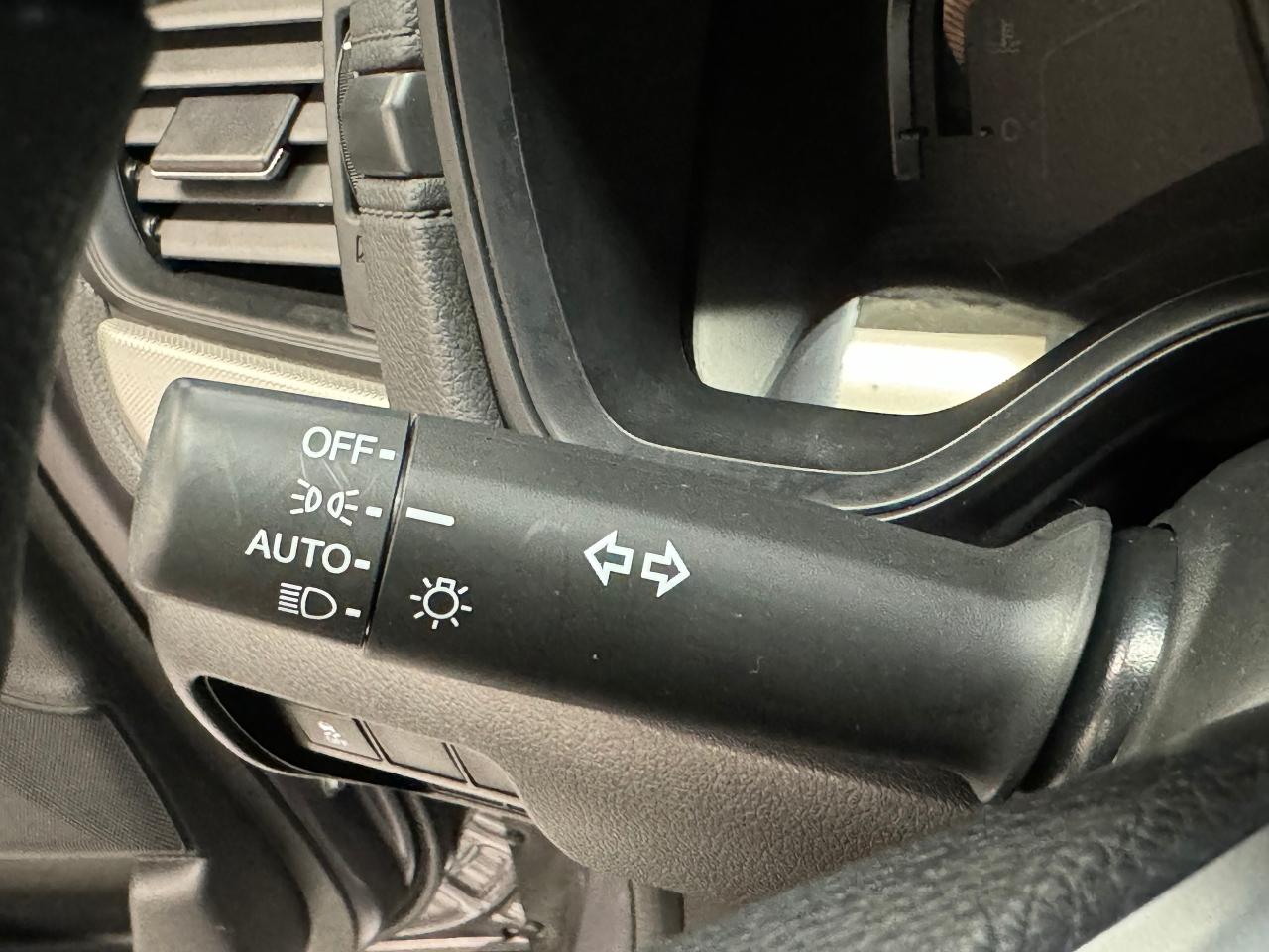 2019 Honda CR-V LX+Camera+ApplePlay+Remote Start+CLEAN CARFAX Photo99