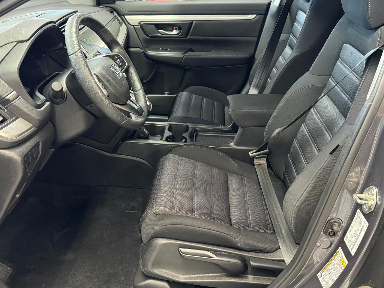 2019 Honda CR-V LX+Camera+ApplePlay+Remote Start+CLEAN CARFAX Photo17