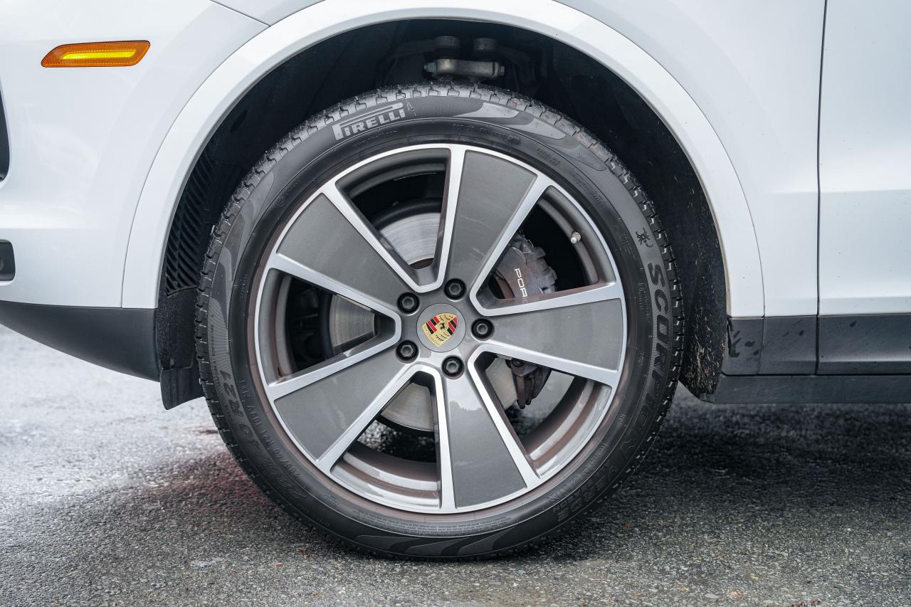 2019 Porsche Cayenne E-Hybrid - Photo #4