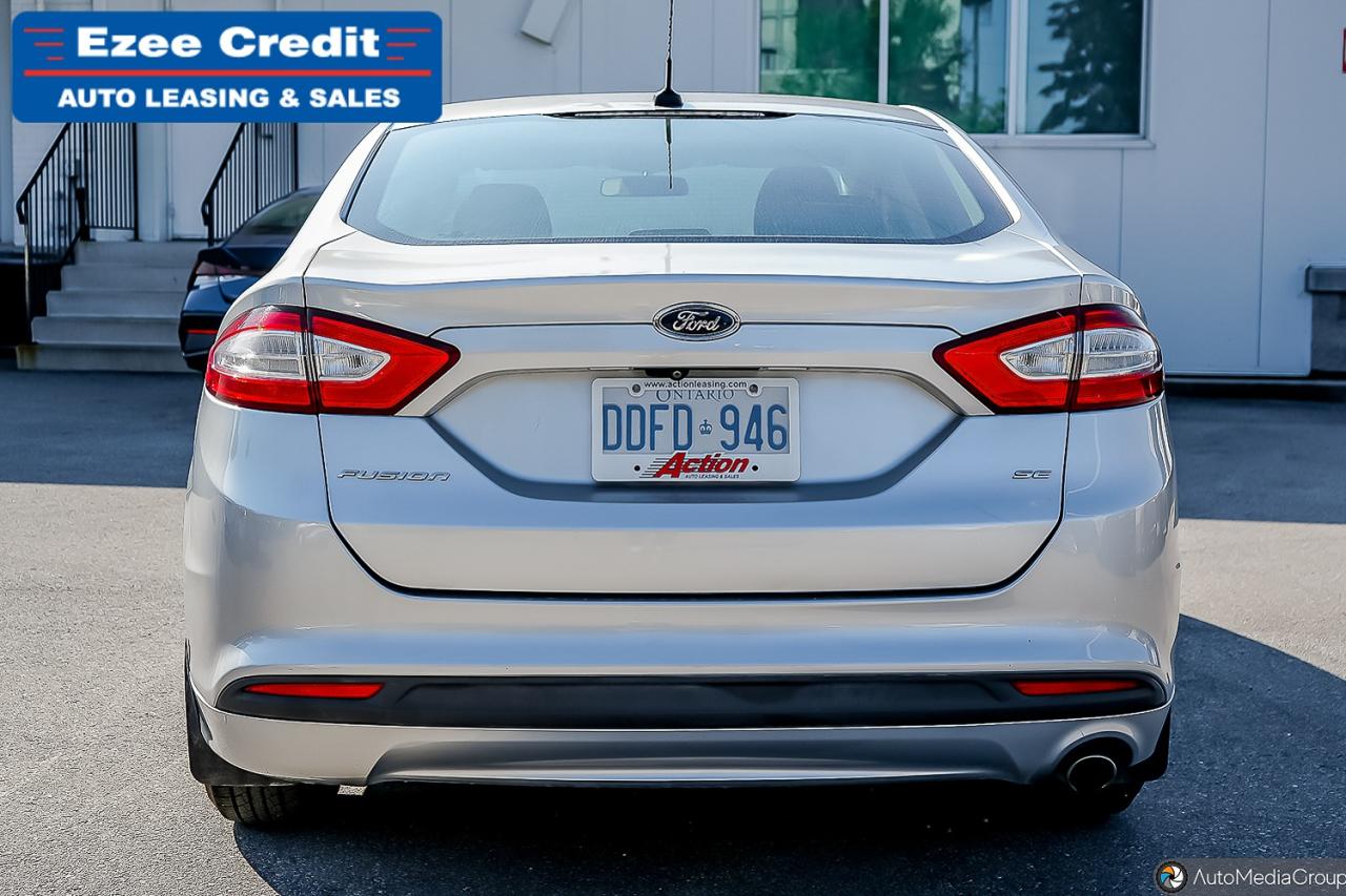 2016 Ford Fusion SE Photo32
