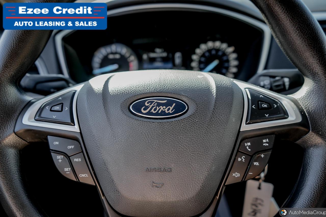 2016 Ford Fusion SE Photo44