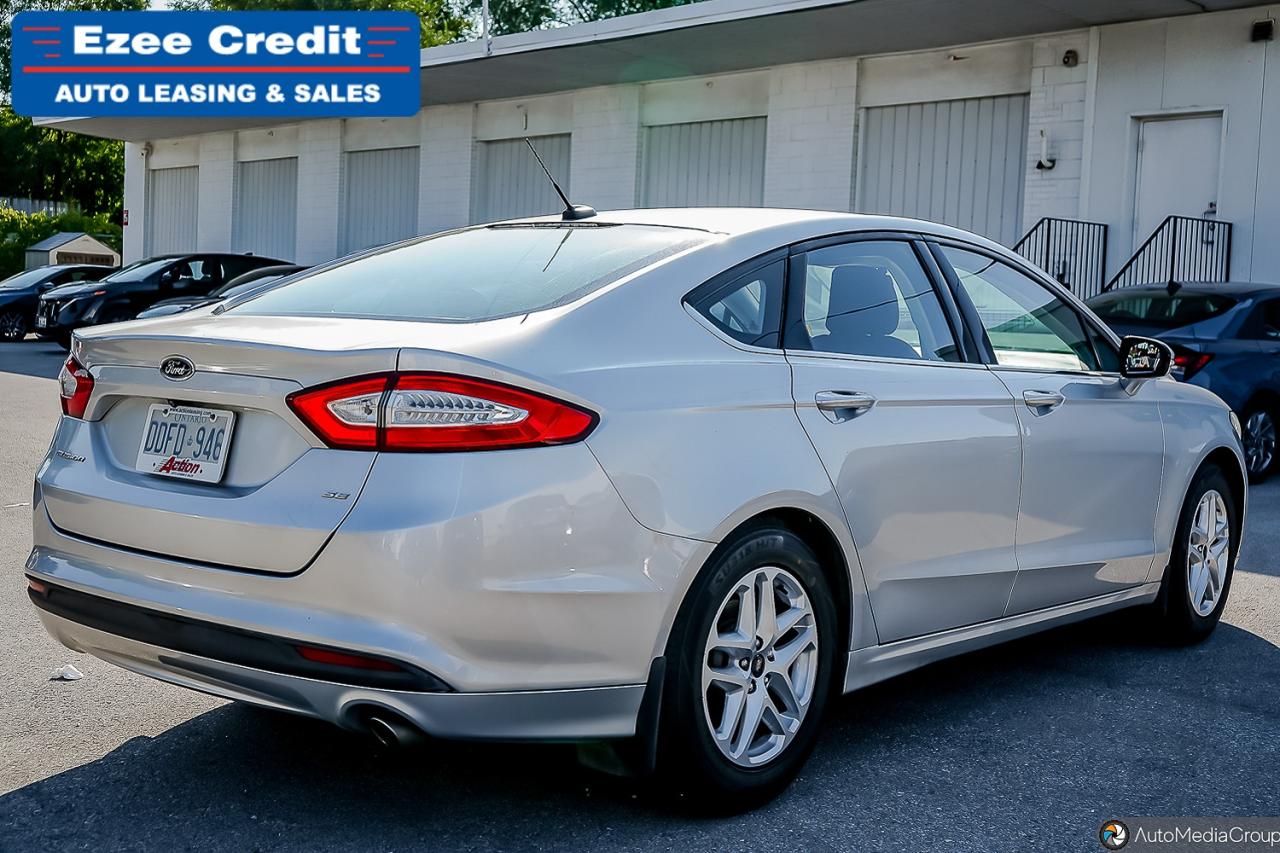 2016 Ford Fusion SE Photo4