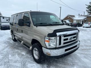 2012 Ford Econoline E150*WHEELCHAIR ACCESSIBLE*HAND CONTROL*ONLY 46KM* - Photo #10