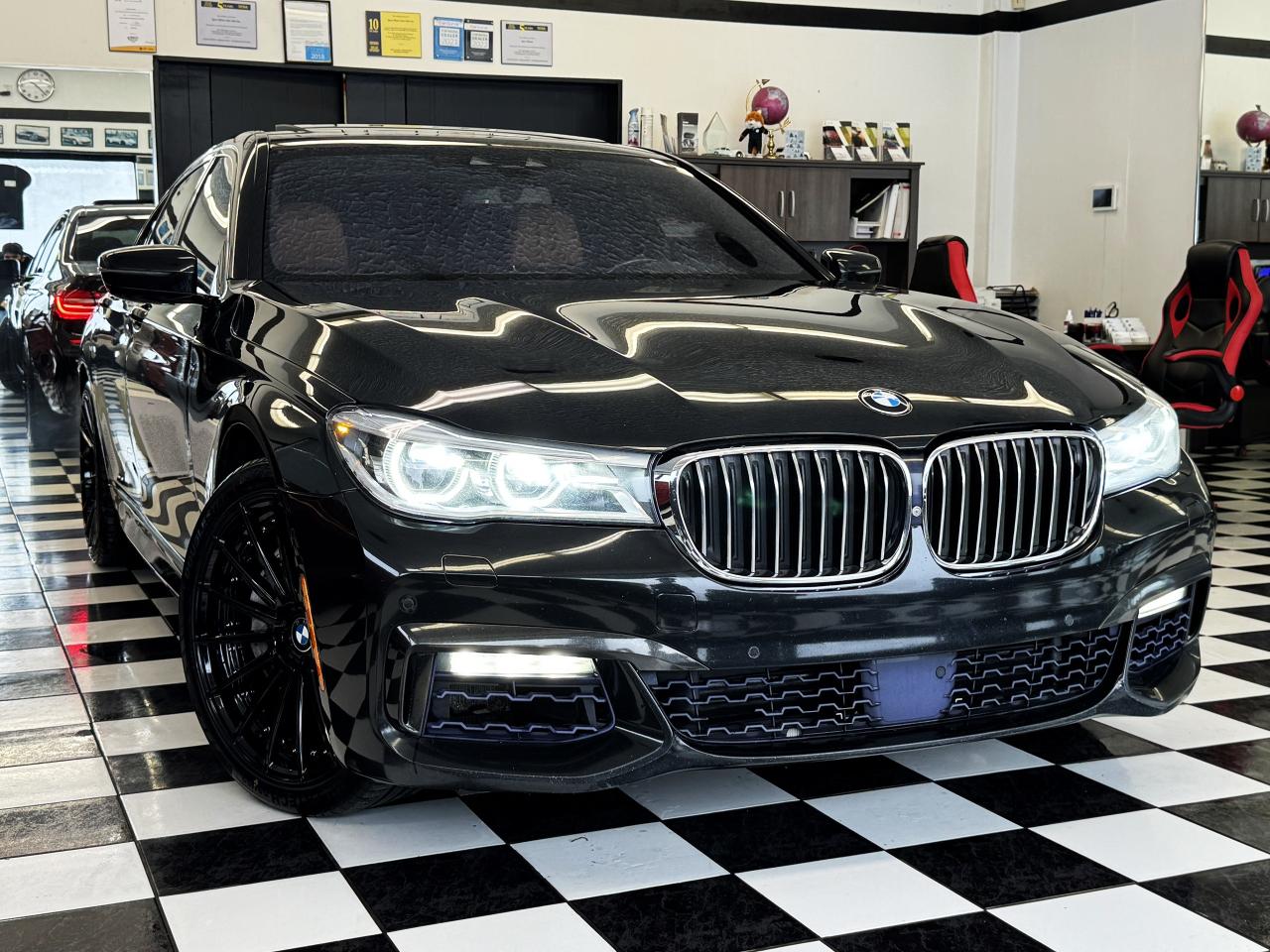 2017 BMW 7 Series 750i+Adaptive Cruise+Night Vision+CLEAN CARFAX Photo16