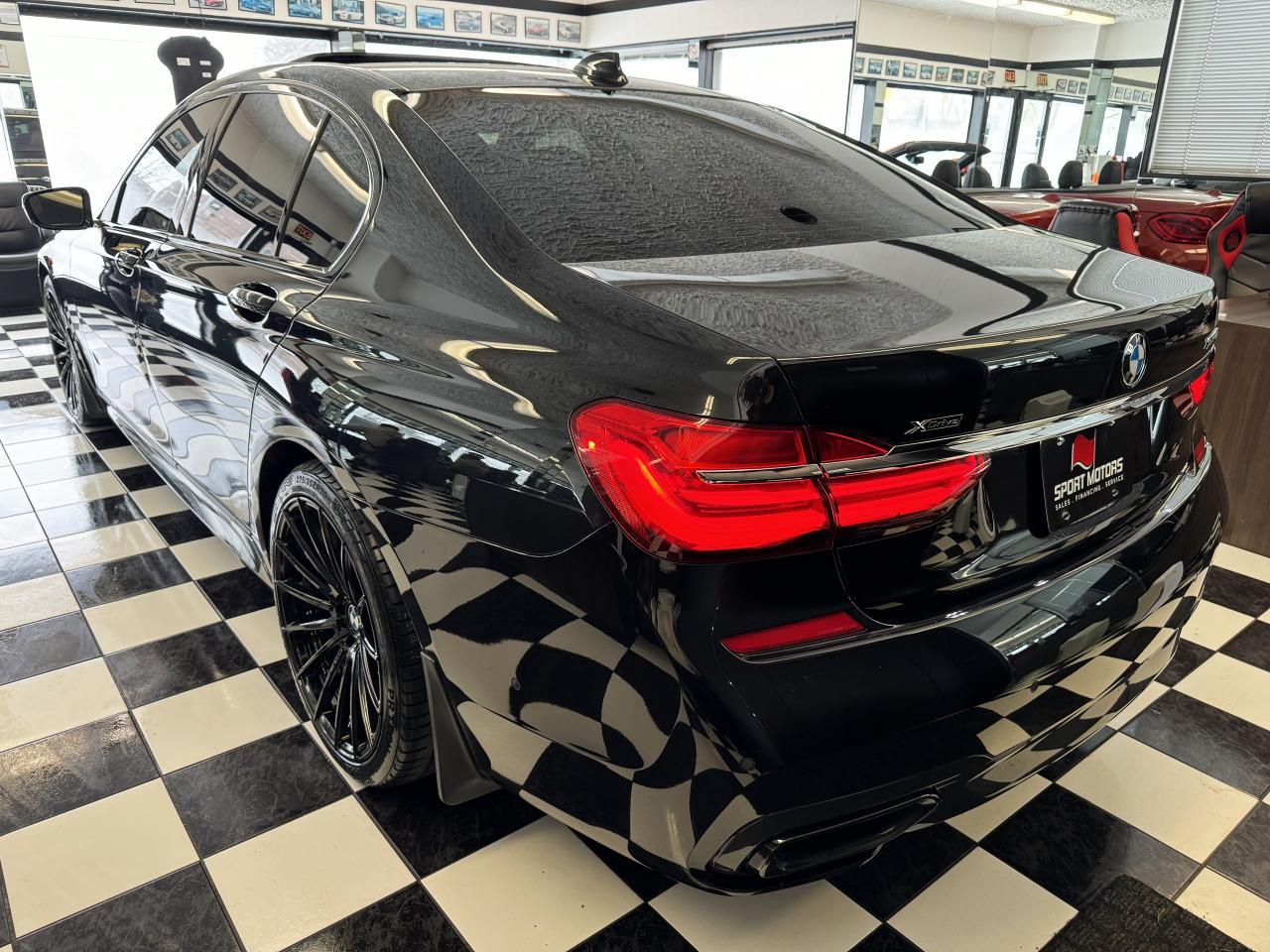 2017 BMW 7 Series 750i+Adaptive Cruise+Night Vision+CLEAN CARFAX Photo2