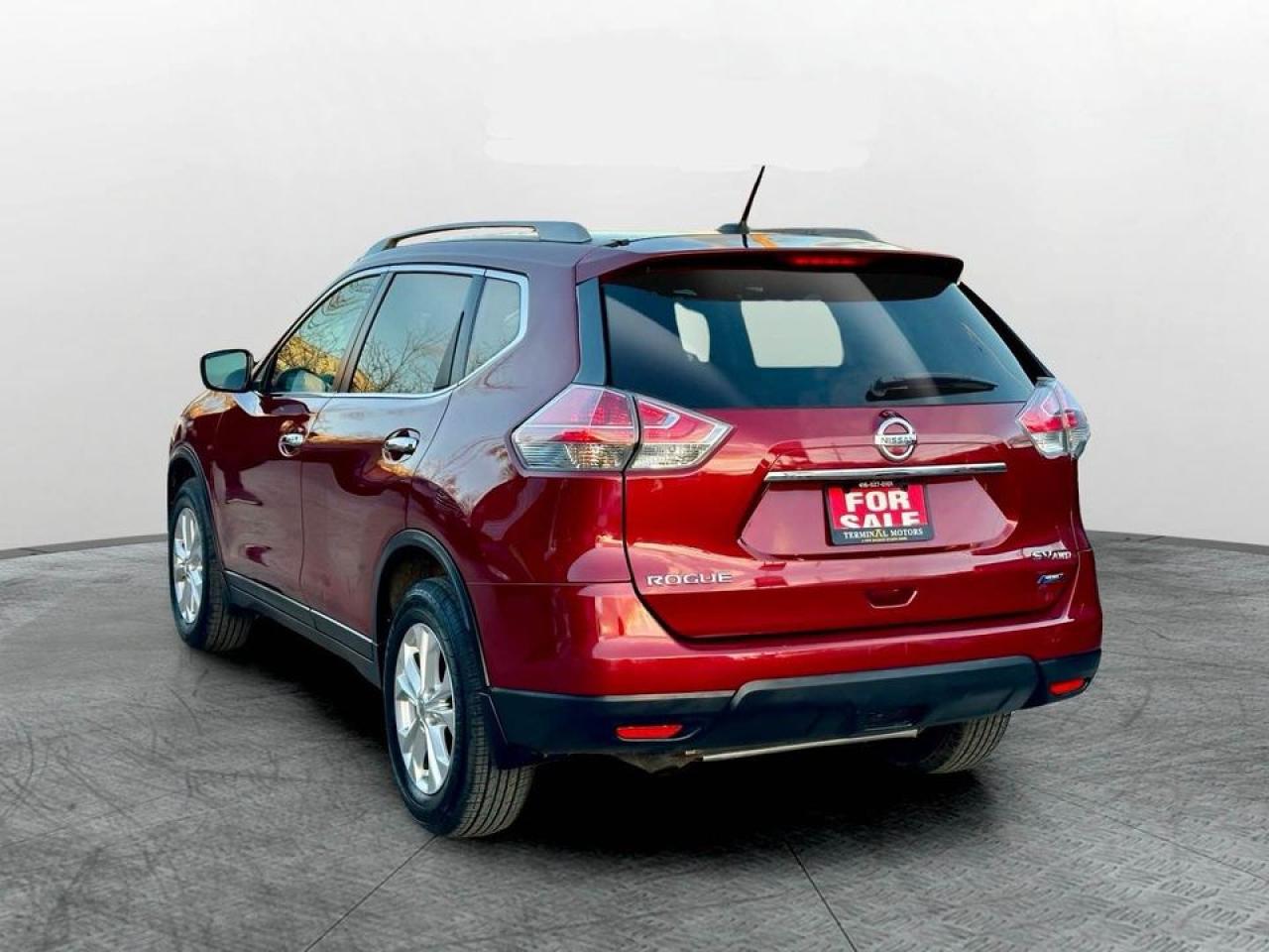 2015 Nissan Rogue AWD 4dr SV Photo3