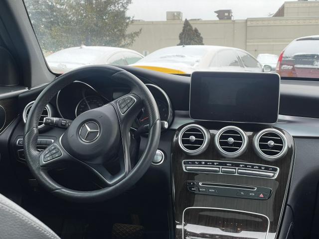 2018 Mercedes-Benz GLC 300 4MATIC / NAV / 360 CAM / PANO ROOF Photo10