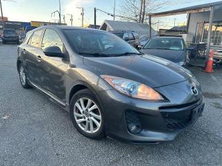 2013 Mazda MAZDA3 GS-SKY - Photo #3