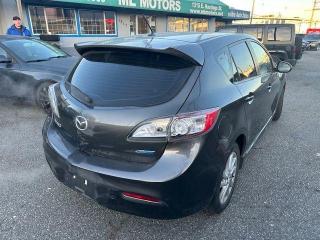 2013 Mazda MAZDA3 GS-SKY - Photo #4