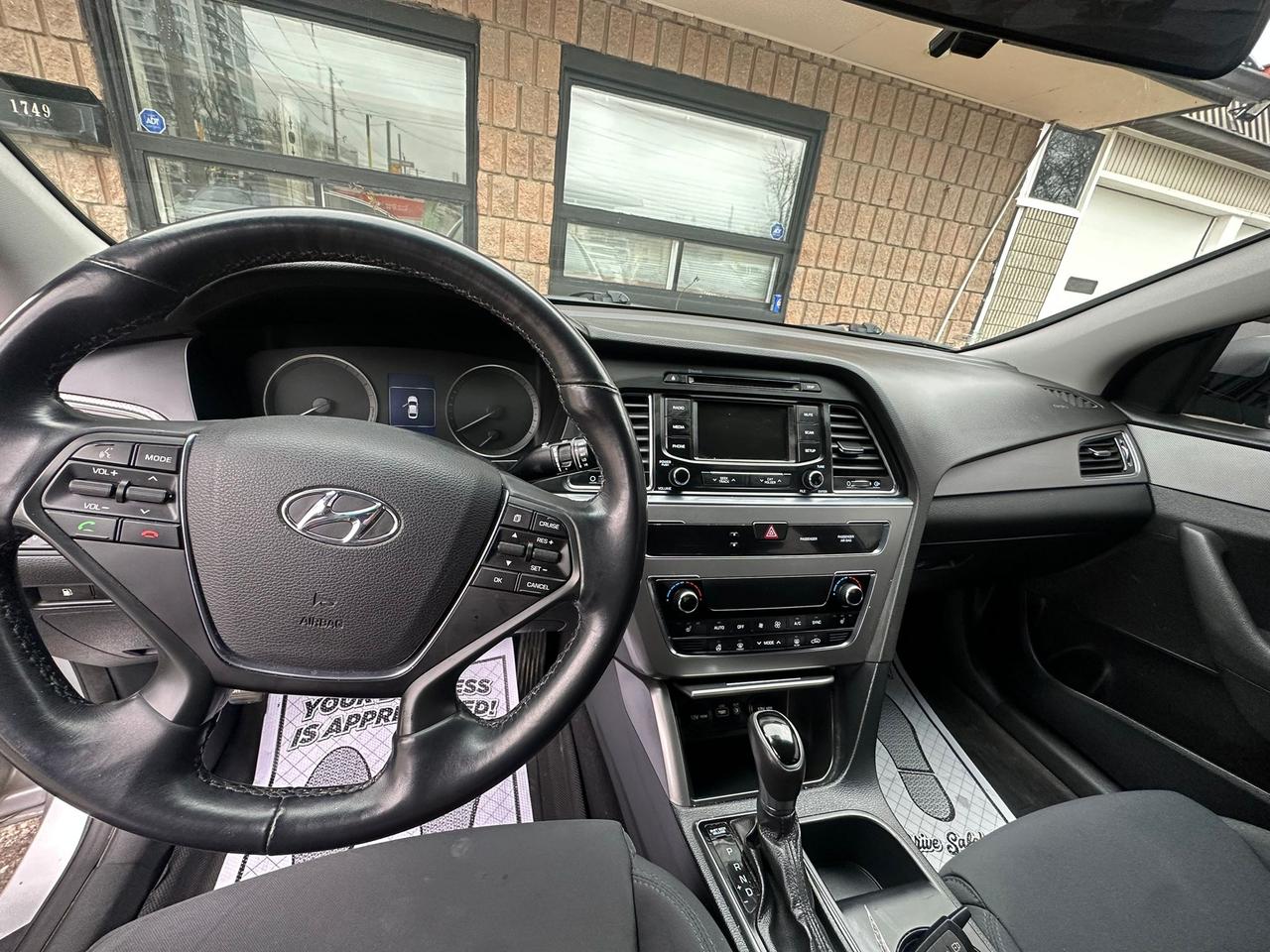 2016 Hyundai Sonata 4dr Sdn 2.4L Auto GLS Photo
