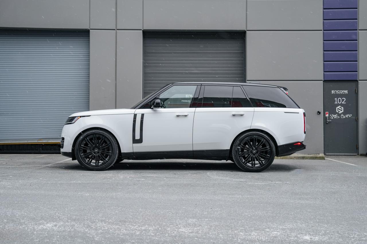 2022 Land Rover Range Rover SE SWB V8 - Photo #11