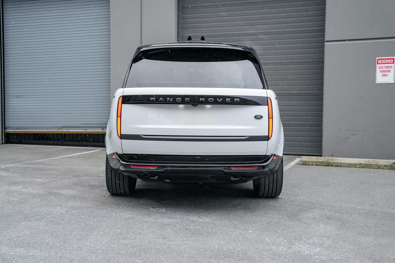 2022 Land Rover Range Rover SE SWB V8 - Photo #9