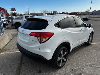 2017 Honda HR-V EX-DEALER SERVICED-LOW KM-SUNROOF-BACK UP CAM - Photo #5