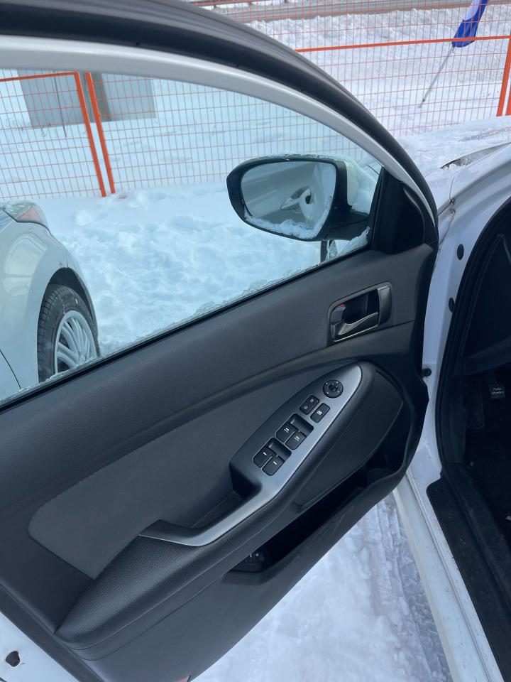 2015 Kia Optima LX - Photo #12