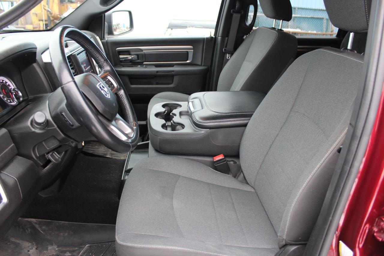 2021 RAM 1500 Classic  Photo4