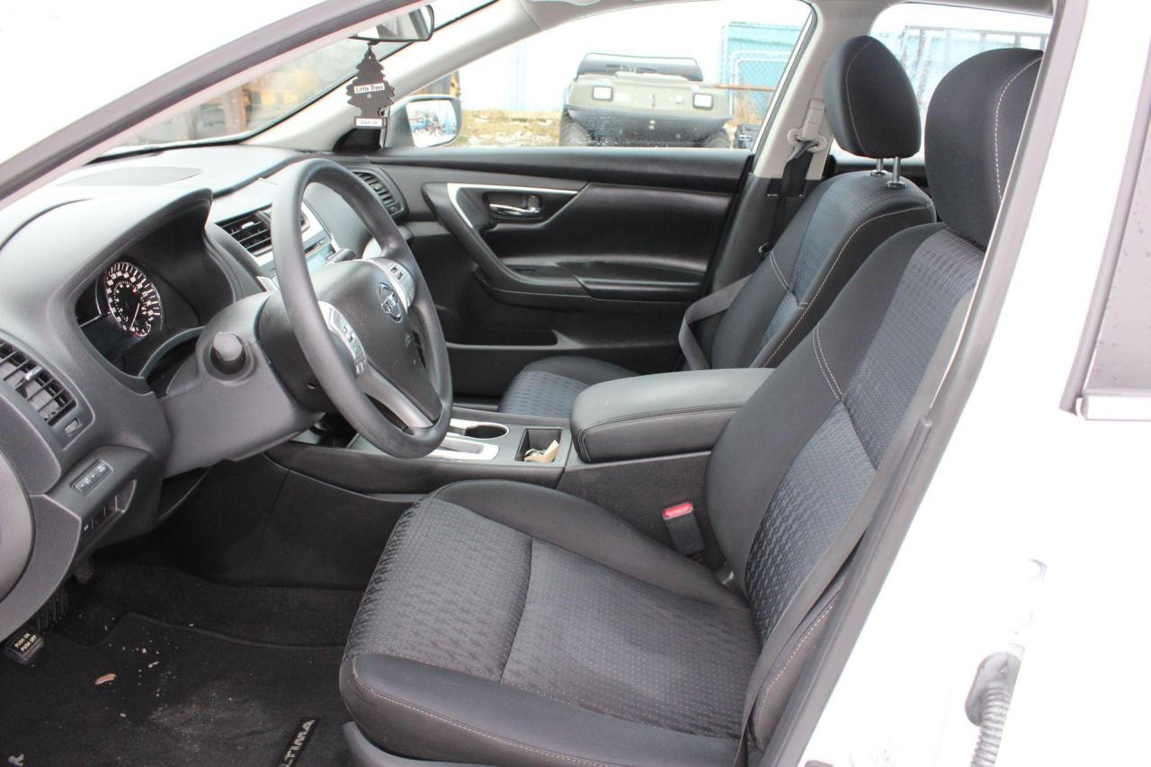 2016 Nissan Altima  Photo4
