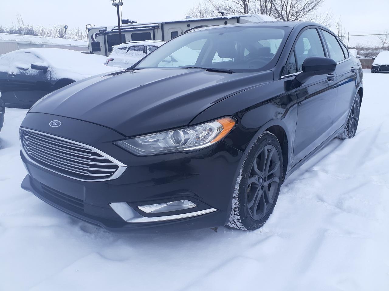 2018 Ford Fusion SE, Leather, Htd Seats, BU Cam, Remote Start - Photo #3