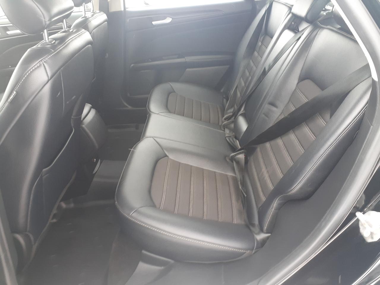 2018 Ford Fusion SE, Leather, Htd Seats, BU Cam, Remote Start - Photo #17