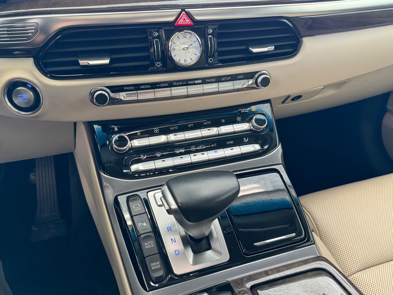 2018 Genesis G90 G90 5.0L V8 AWD+Roof+Cooled Seats+Adaptive Cruise Photo111