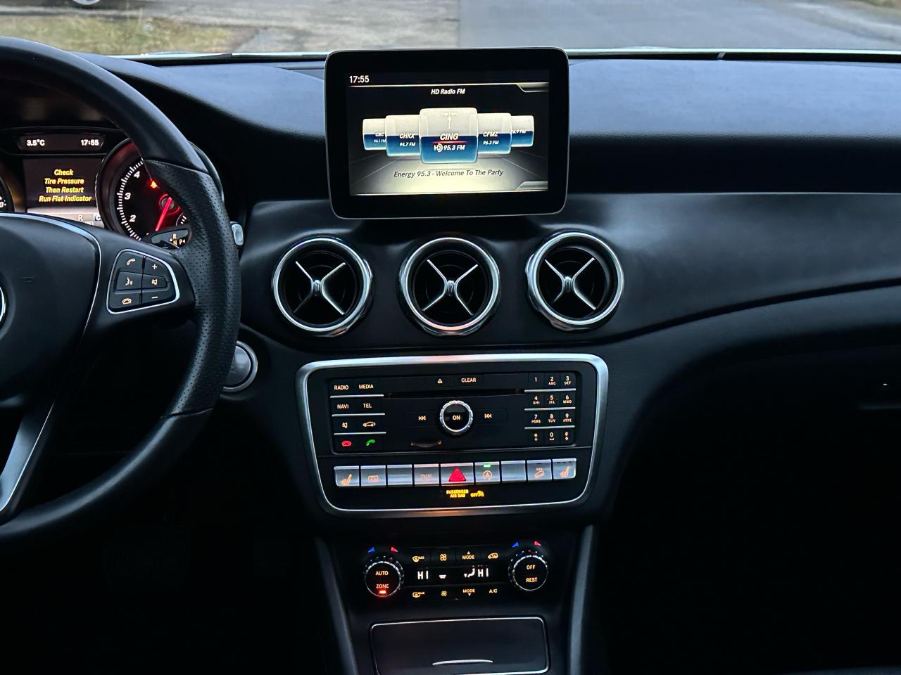 2020 Mercedes-Benz GLA GLA 250 AMG|NAVI|PANO - Photo #16