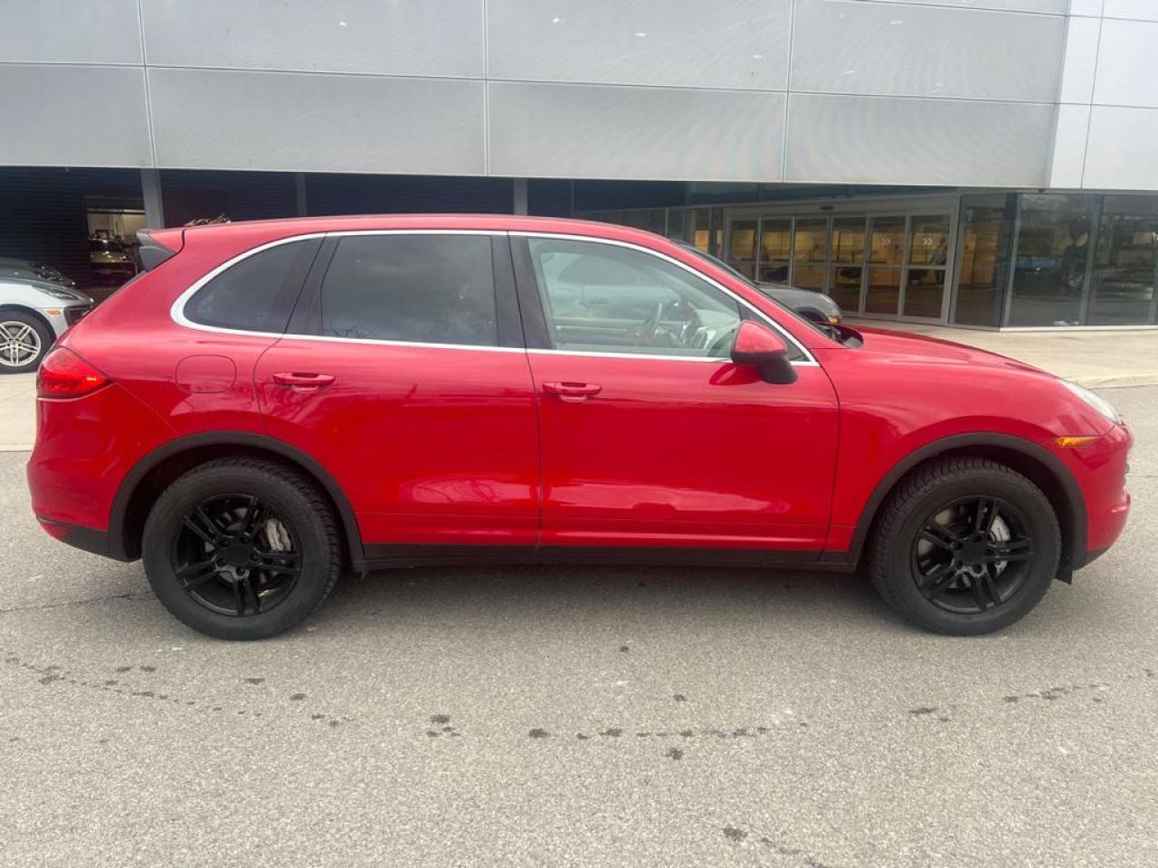 2014 Porsche Cayenne S - Photo #4