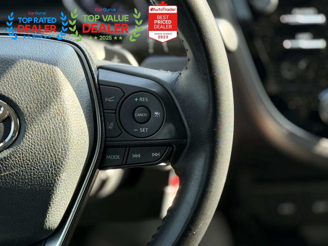 2020 Toyota Camry SE | REAR CAMERA | HEATED SEATS | FINANCE Photo