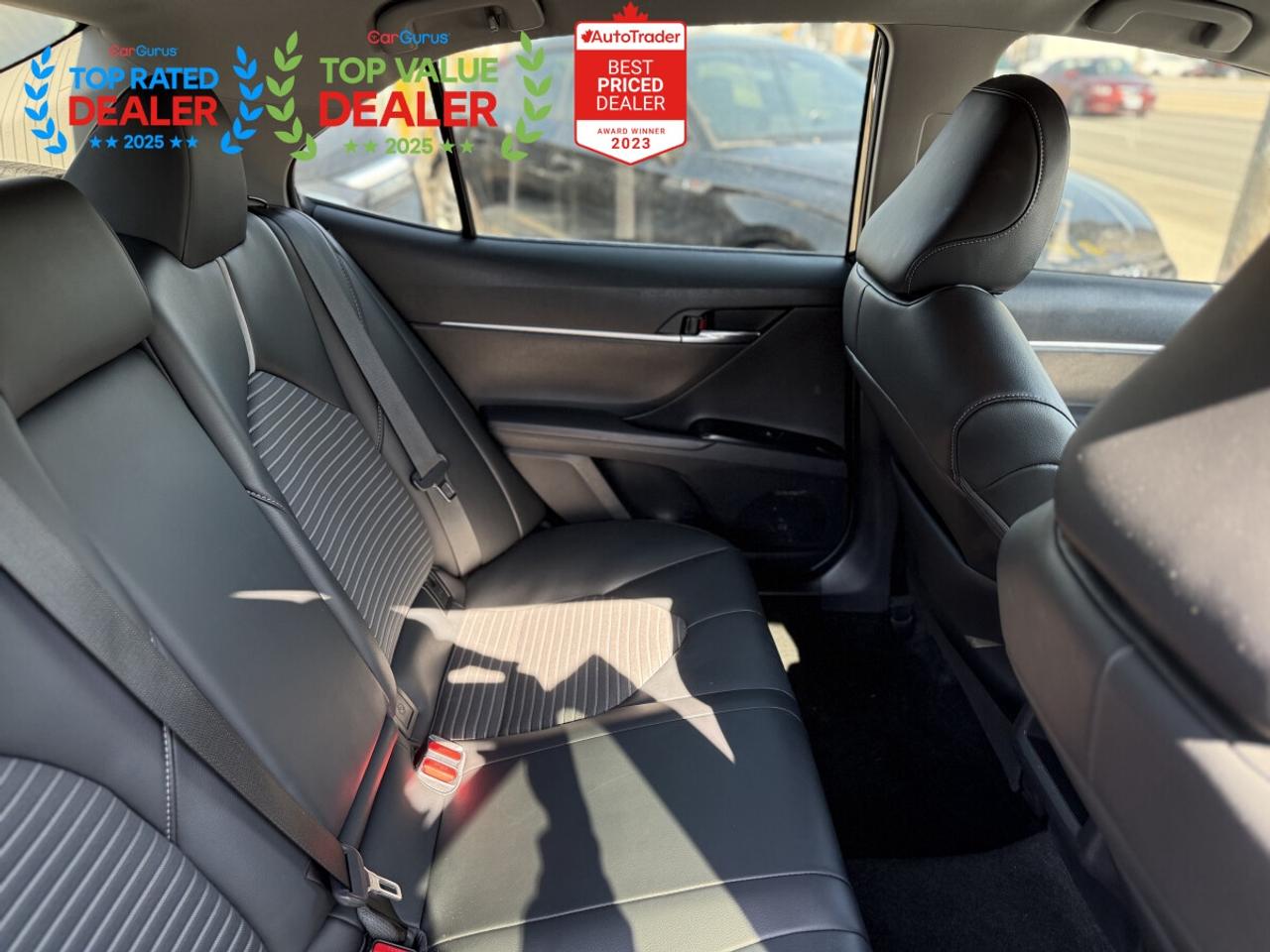 2020 Toyota Camry SE | REAR CAMERA | HEATED SEATS | FINANCE Photo