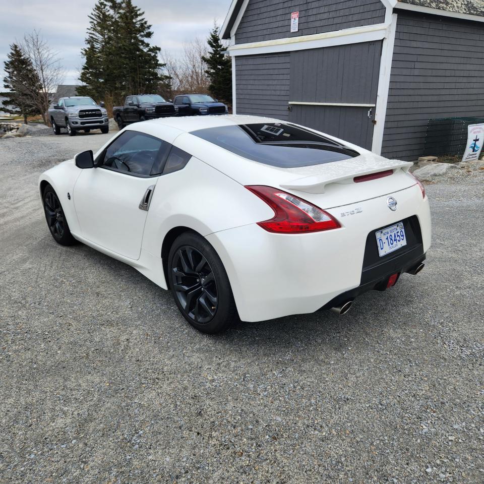 2018 Nissan 370Z Sport Manual Photo5