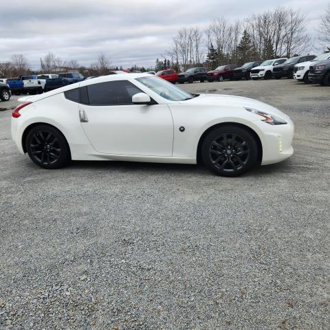 2018 Nissan 370Z Sport Manual