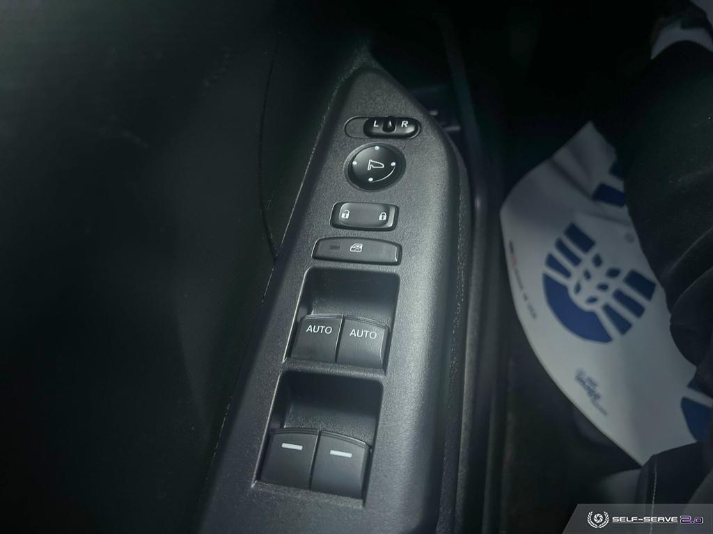 2016 Honda Civic LX / MANUAL / REVERSE CAM / HEATED SEATS - Photo #13