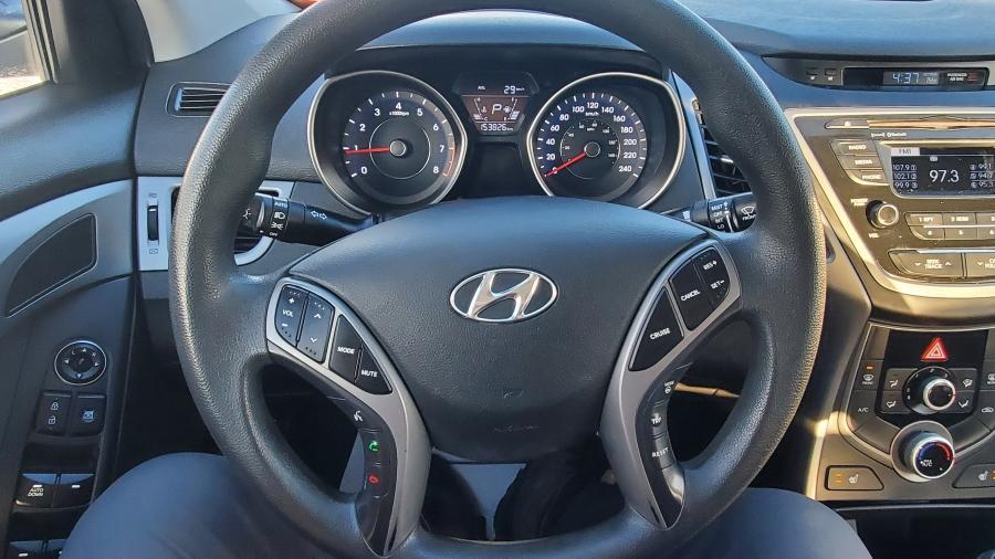 2015 Hyundai Elantra SE - Photo #14