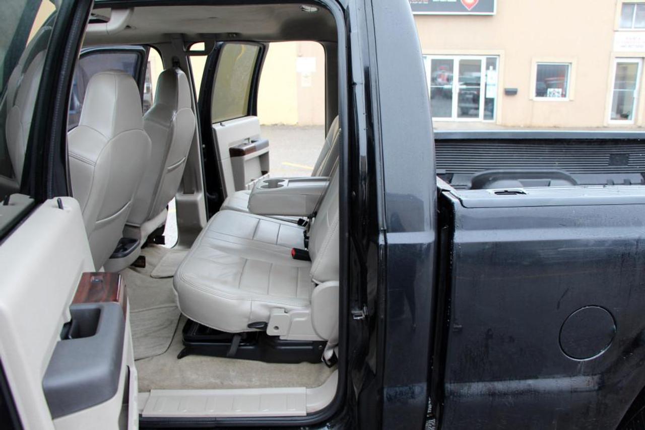 2008 Ford F-250 Super Duty 4WD CREW CAB Photo