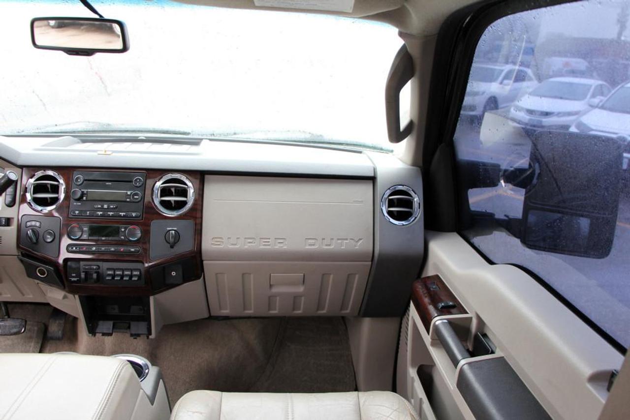 2008 Ford F-250 Super Duty 4WD CREW CAB Photo