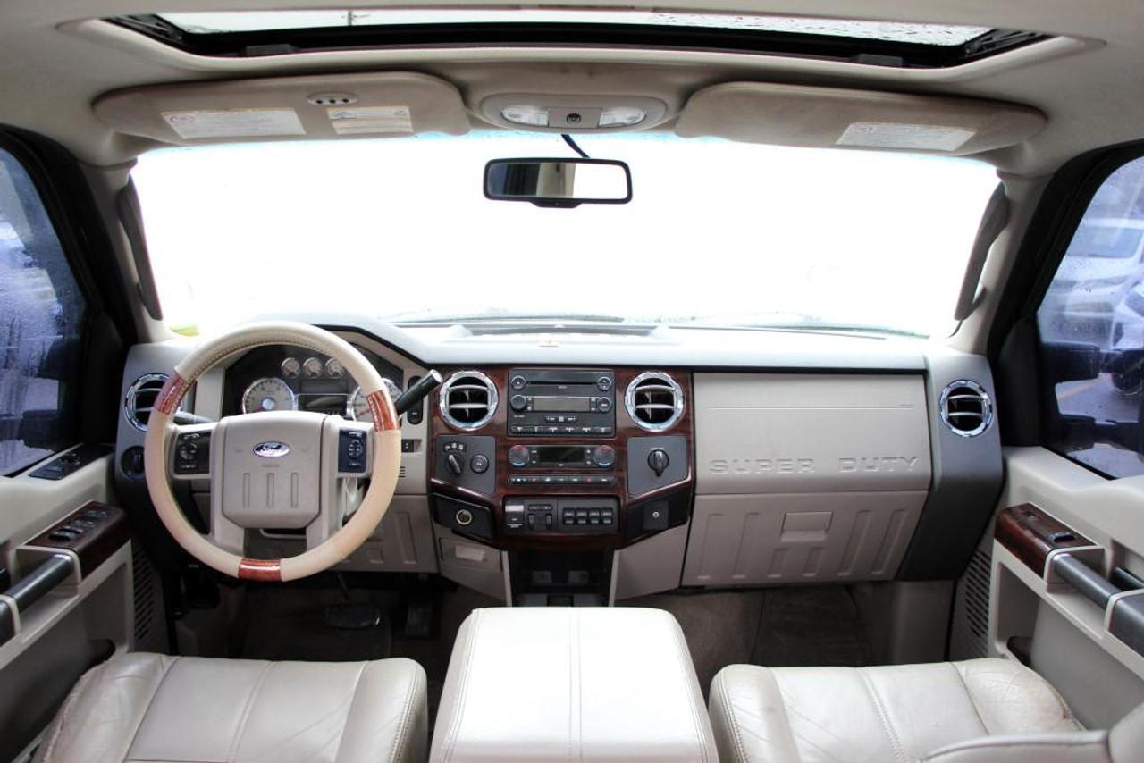 2008 Ford F-250 Super Duty 4WD CREW CAB Photo