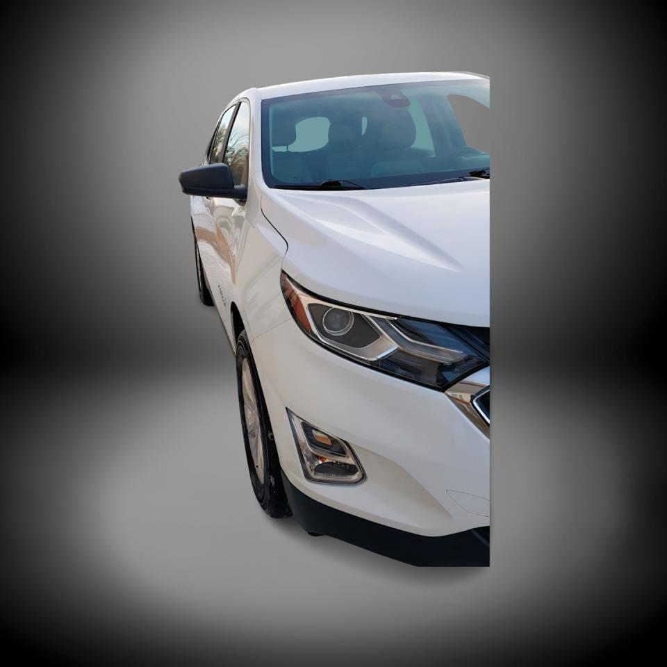 2020 Chevrolet Equinox AWD LS Accident Free 35,803 KM - Photo #5