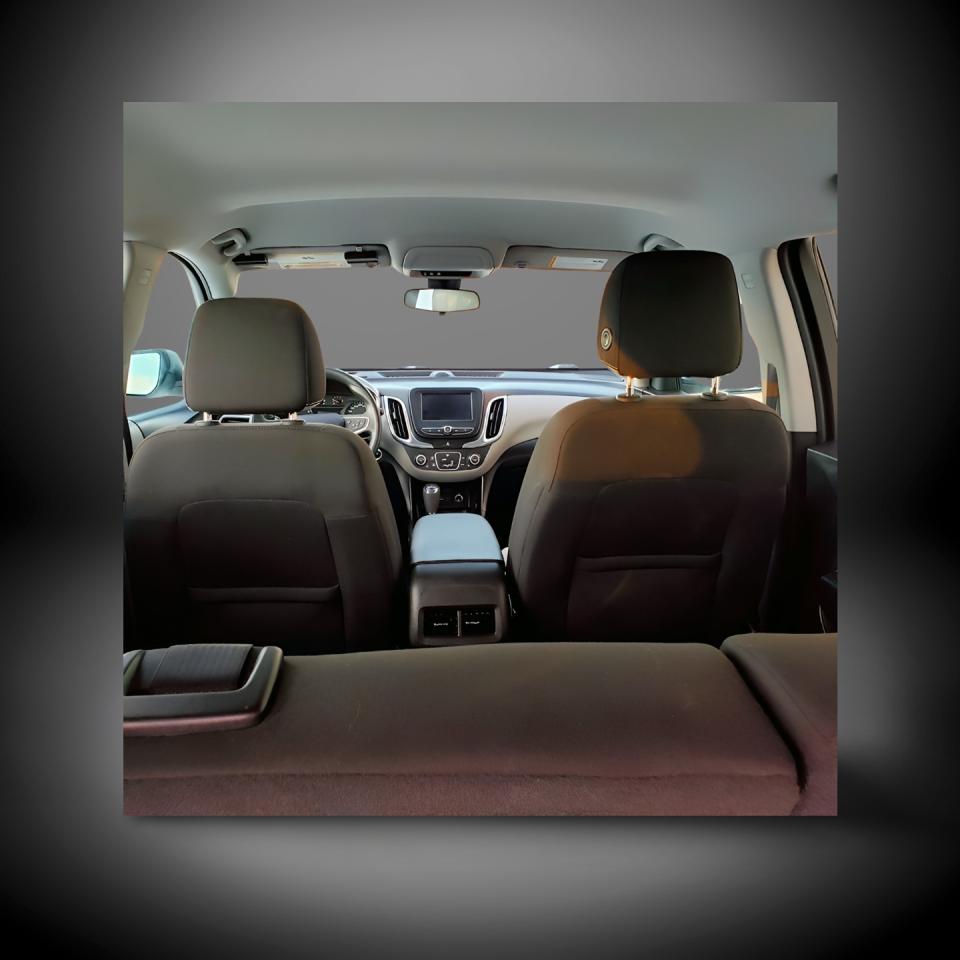 2020 Chevrolet Equinox AWD LS Accident Free 35,803 KM - Photo #11