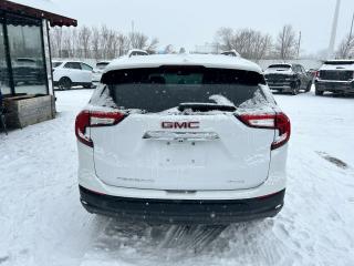 2023 GMC Terrain SLE - Photo #5