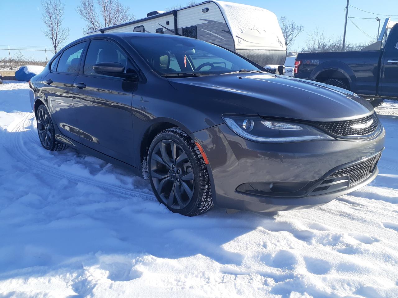 2015 Chrysler 200 S, Lthr, NAV, Htd Sterng & Seats, BU Cam, Remote - Photo #1