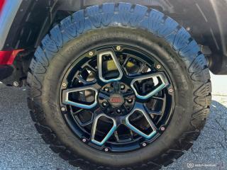 2020 Jeep Gladiator SPORT S / AUTO / HTD SEATS / 4X4 / NO ACCIDENTS - Photo #10