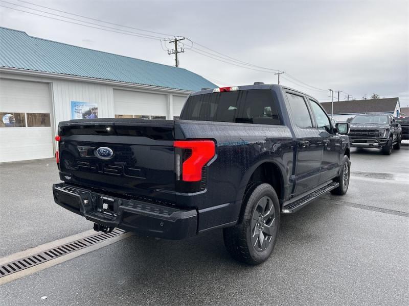 2023 Ford F-150 Lightning XLT  - Bedliner Photo5