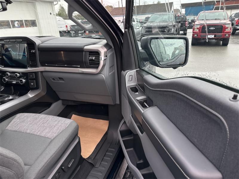 2023 Ford F-150 Lightning XLT  - Bedliner Photo5