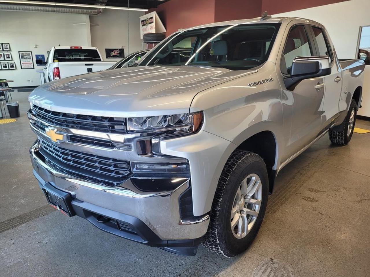 Used 2022 Chevrolet Silverado 1500 LTD 4WD Double Cab 147  LT for sale in Thunder Bay, ON