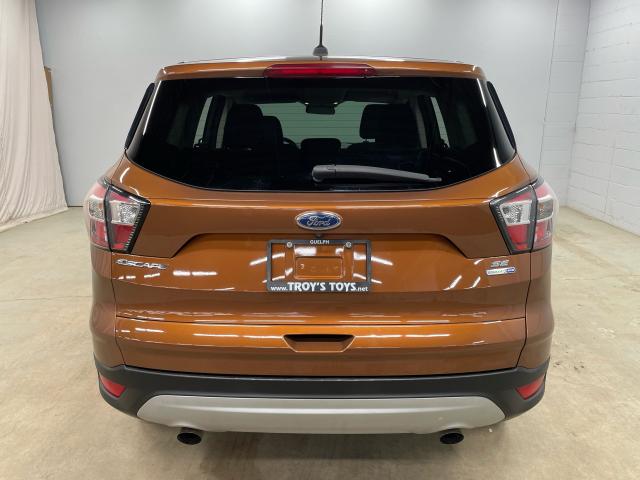 2017 Ford Escape SE Photo5