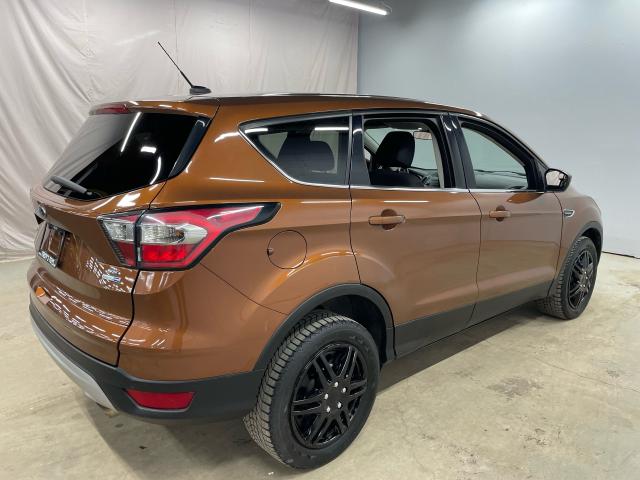 2017 Ford Escape SE Photo7