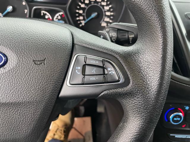 2017 Ford Escape SE Photo16