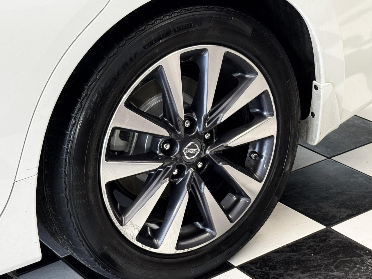 2017 Nissan Altima SV+New Tires+Brakes+Camera+Blind Spot+CLEAN CARFAX Photo50