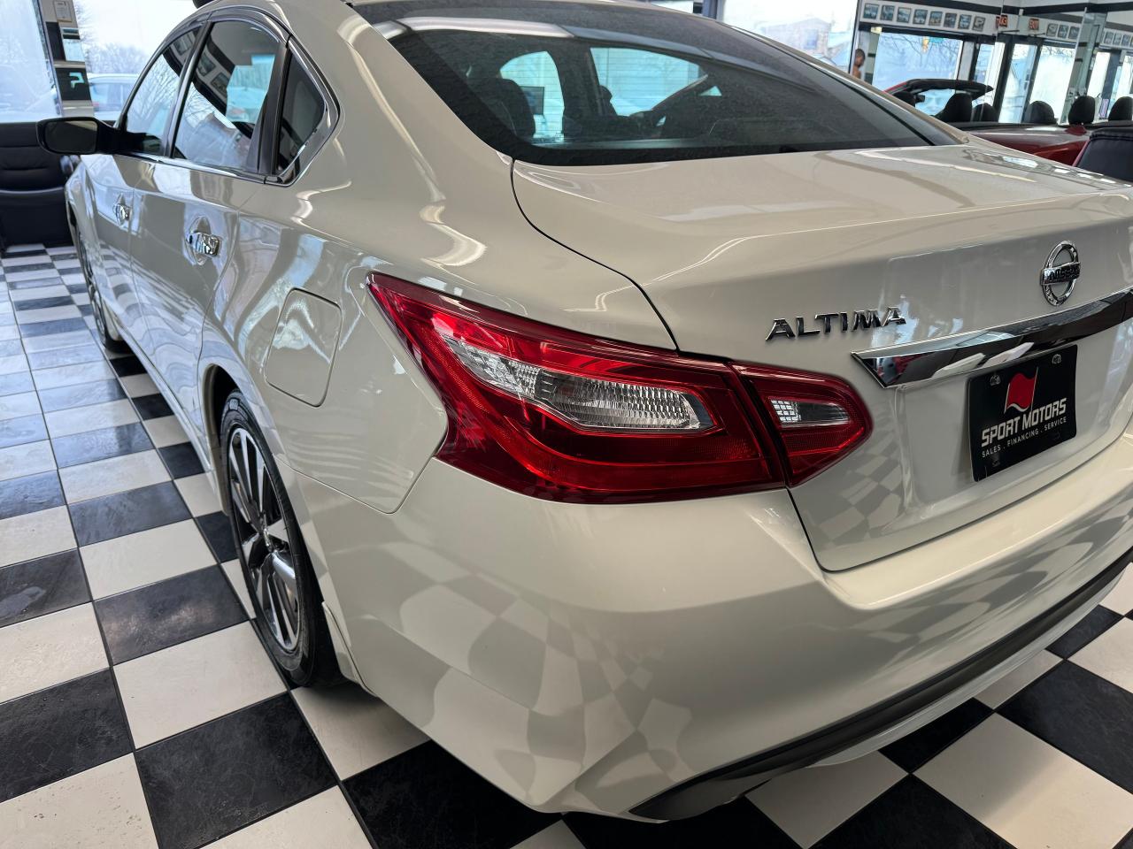 2017 Nissan Altima SV+New Tires+Brakes+Camera+Blind Spot+CLEAN CARFAX Photo36