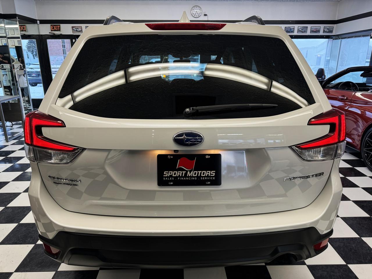 2019 Subaru Forester 2.5i AWD+ApplePlay+Camera+Bluetooth+Heated Seats Photo3