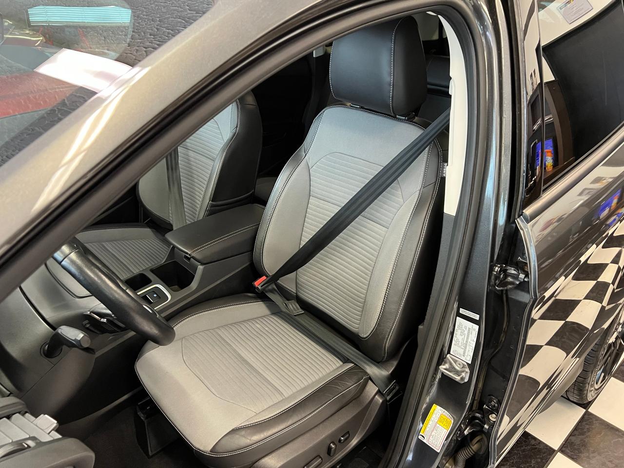 2017 Ford Escape SE Apperance PKG AWD+GPS+New Tires+CLEAN CARFAX Photo79